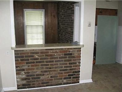 4th image of 4872 Berrydale Ave