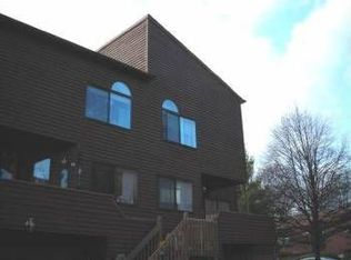 21 Timberline Dr, Nanuet, NY 10954