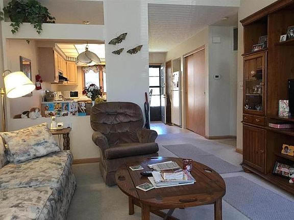 2nd image of 1401 Pegwood Dr