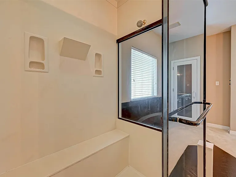 14303 Reissen Ln — Photo 27