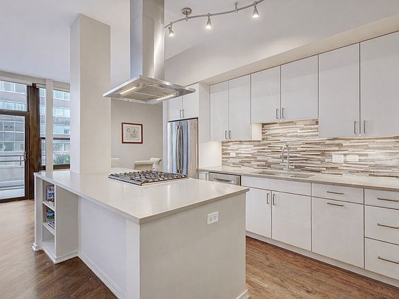 2nd image of 130 S Canal St APT 9F