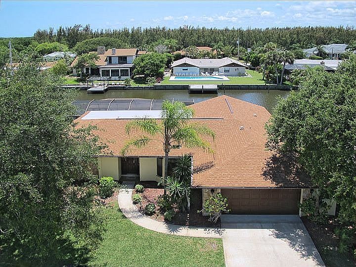 1st image of 343 Hiawatha Way