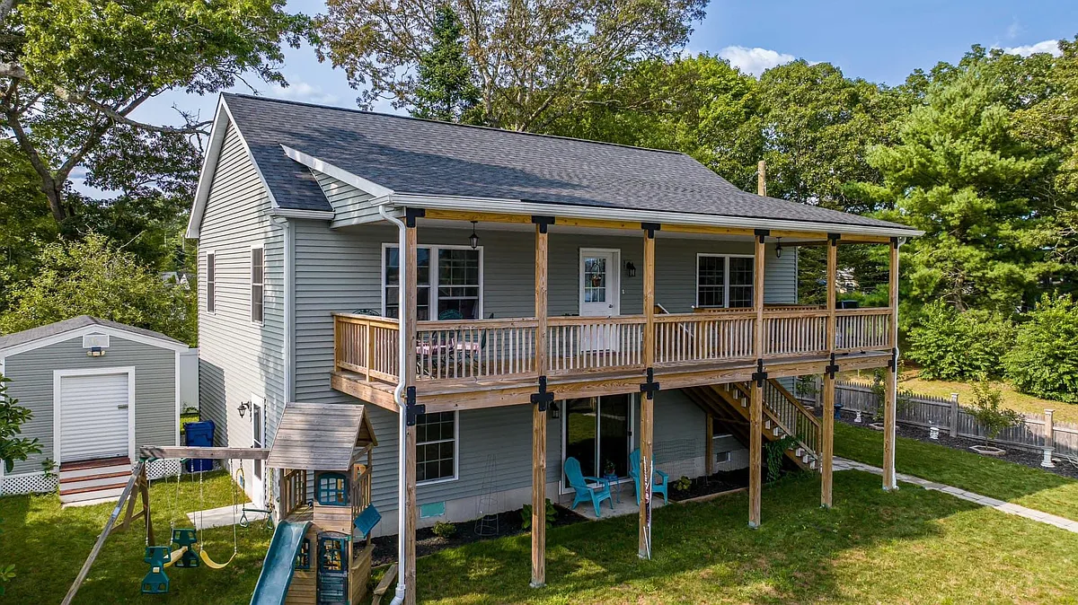 Building Photo - 43 Marine Ave