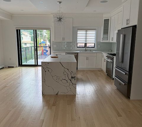 4th image of 425 Grandview Pl #425