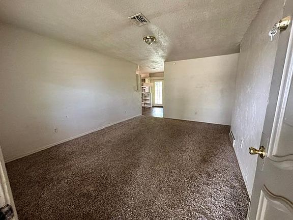 4th image of 421 NW 81st St