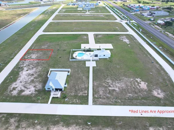 5014 Punta Mita Dr, Rockport, TX 78382