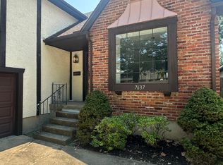 7637 W 93rd St, Overland Park, KS 66212