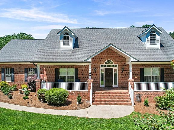 2nd image of 1100 Legacy Lake Dr