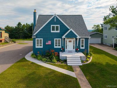 212 W Munising Ave, Munising, MI, 49862