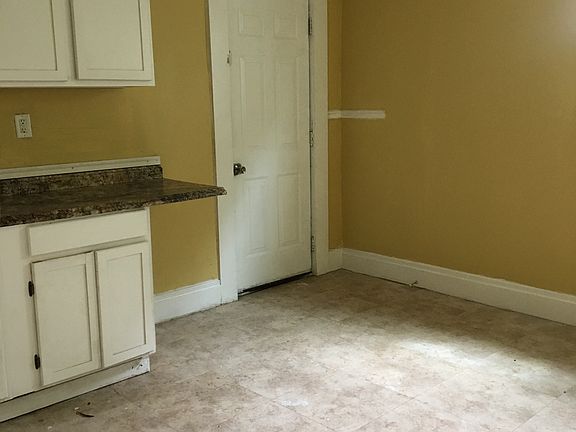 5th image of 1102 E 20th Ave
