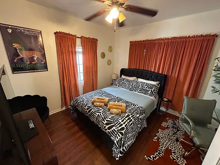 Garfield Avenue Apartments — Photo 10