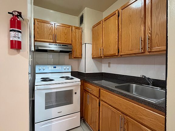 4th image of 88-25 148th St #1G