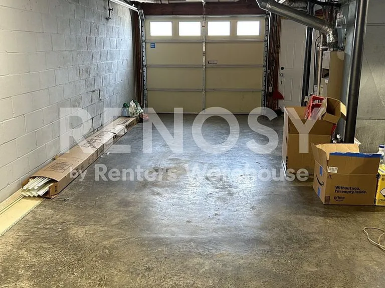 2501 Crestwood Cir — Photo 19