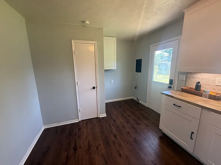 1112 Perkins Dr #A — Photo 10