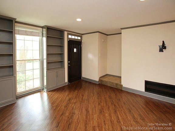 3rd image of 2639 Marilee Ln #2639