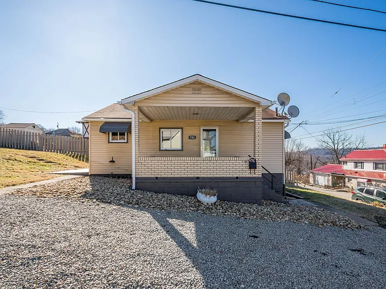 701 Monterey St — Photo 4