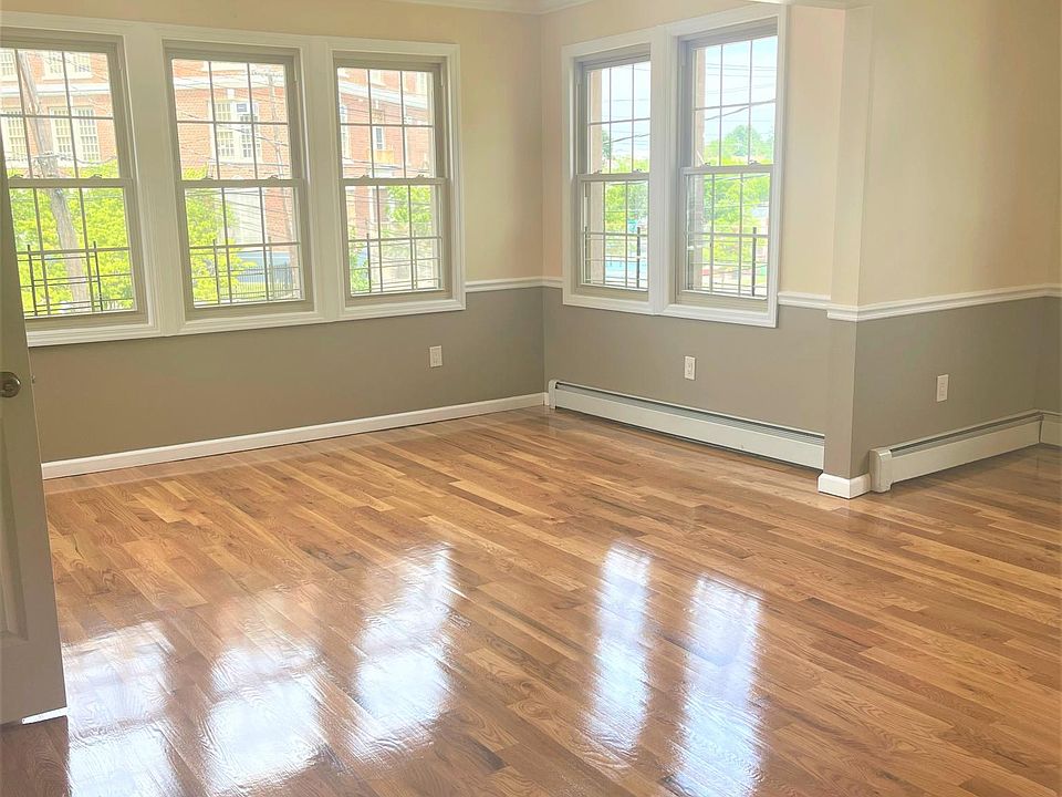 1st image of 17408 108th Ave