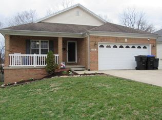 106 Turnberry Dr, Frankfort, KY 40601