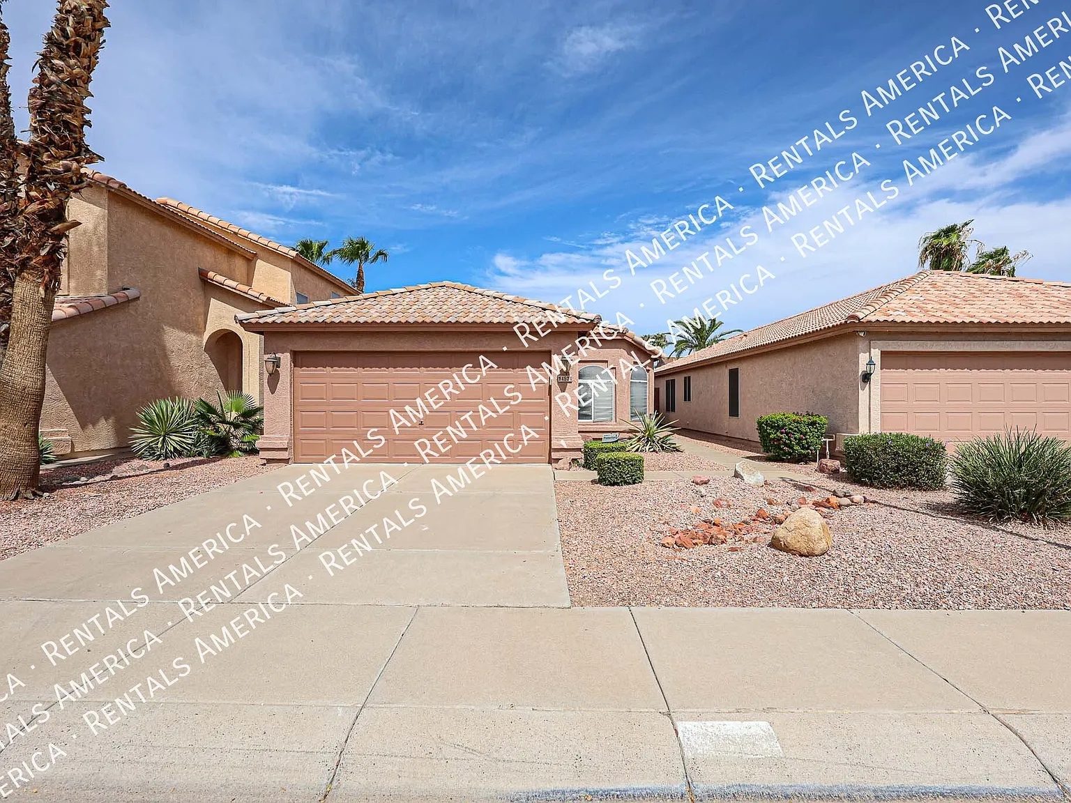 Beautiful 3-Bedroom, 2-Bathroom Home in a Convenient Location — Photo 2