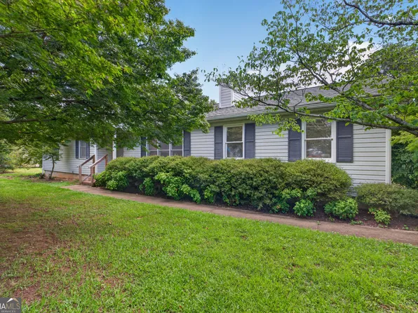 152 Wellington Dr, Hull, GA 30646