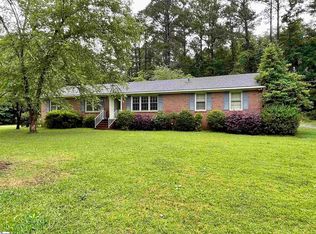 661 Sunset Blvd, Clinton, SC 29325