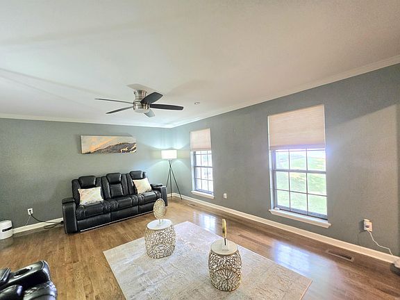 4th image of 8719 Boulder Ln