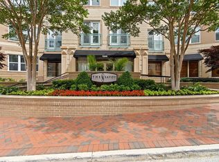 12000 Market St APT 184, Reston, VA 20190