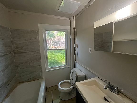 5th image of 335 Congress St #1