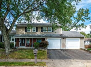 21 Marlin Ave E, Edison, NJ 08820