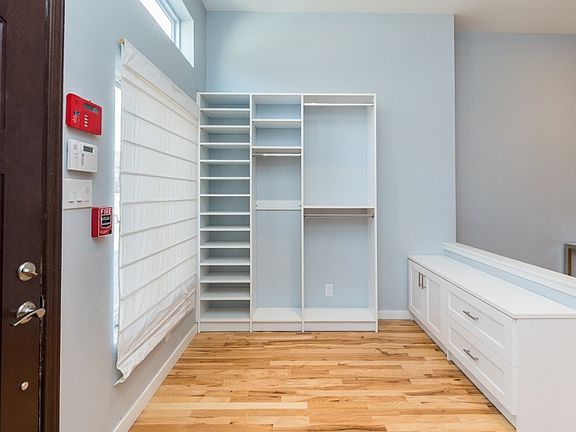 2nd image of 1112 Shackamaxon St #A