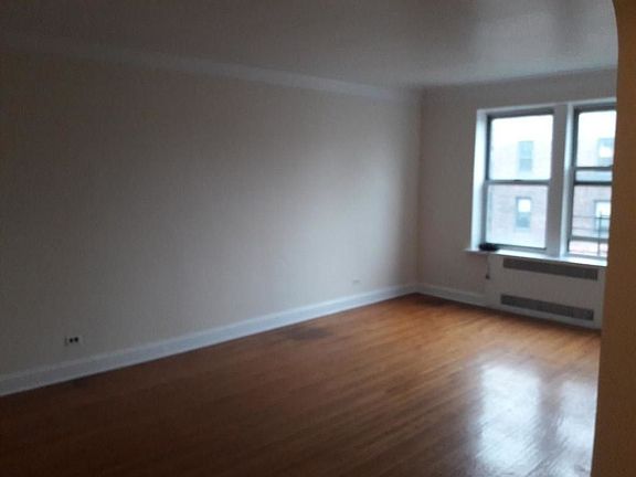 3rd image of 10905 72nd Ave APT 5B