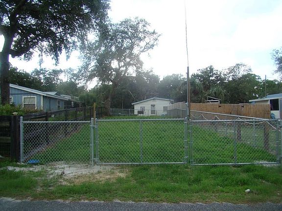 2nd image of 38 1st Ave E