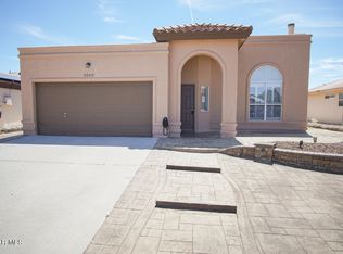 3060 Tierra Humeda Dr, El Paso, TX 79938