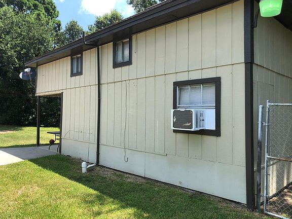 4th image of 160 Fernwood St #B