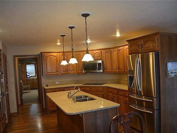 5th image of 2414 Overlook Dr