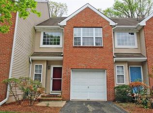 275 Shady Oak Ct, Piscataway, NJ 08854