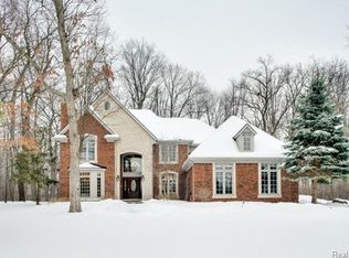 4467 Ascot Ct, Rochester, MI 48306