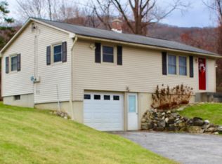 12 Corey Ln, Bennington, VT 05201