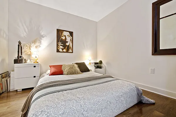 Rented by Compass | media 28