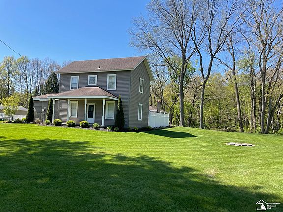 3rd image of 7815 Summerfield Rd