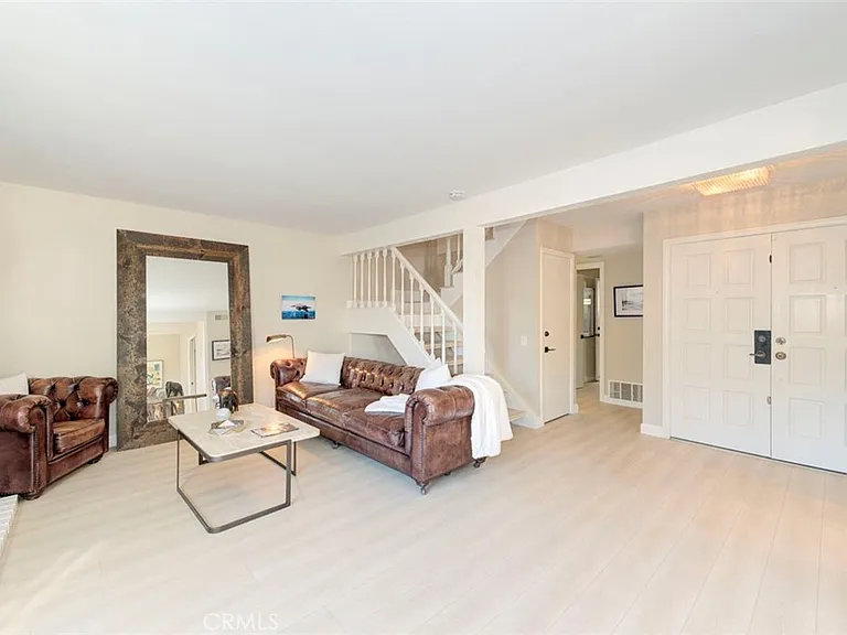 3341 Calle La Veta — Photo 8
