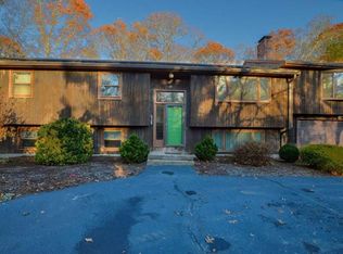 64 Cranberry Ridge Rd, Marstons Mills, MA 02648