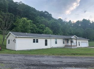 41 Bluegrass Dr, Clarksburg, WV 26301