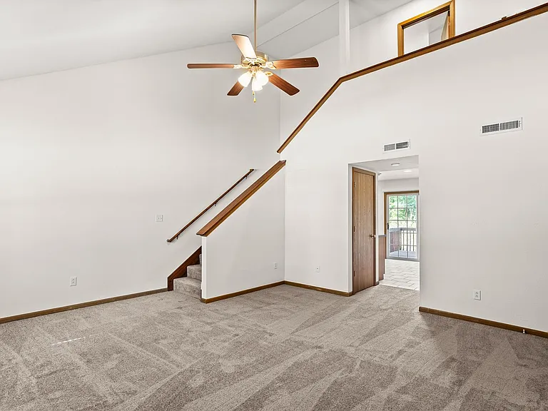 701-703 Glenstone Dr. — Photo 18