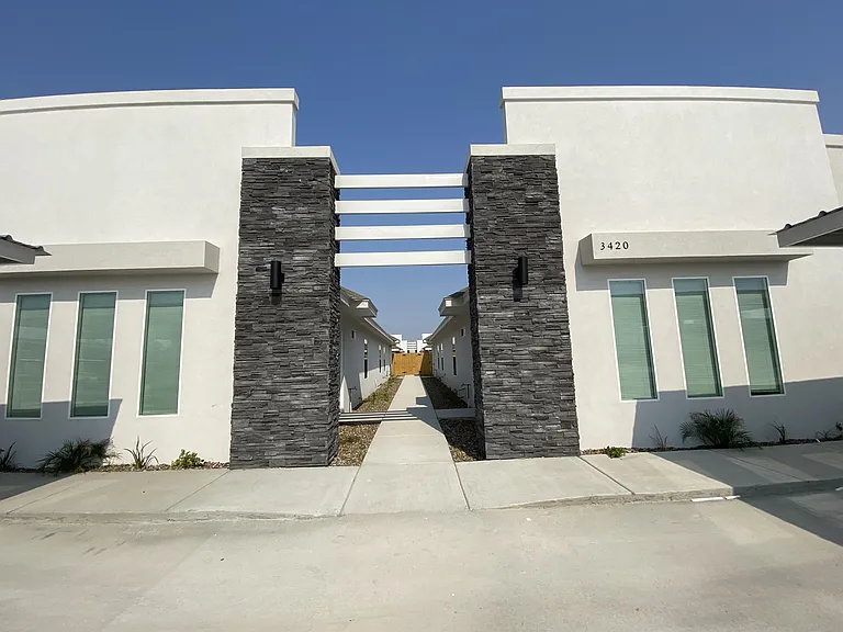 3416 Sahara Dr #3 — Photo 3