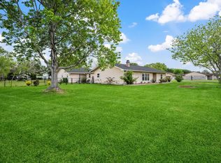 1539 Sterling Dr, Baytown, TX 77523