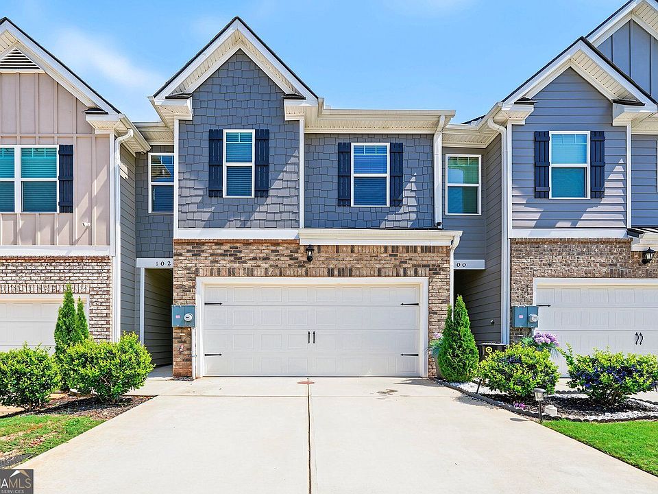1st image of 102 Hampton Cir