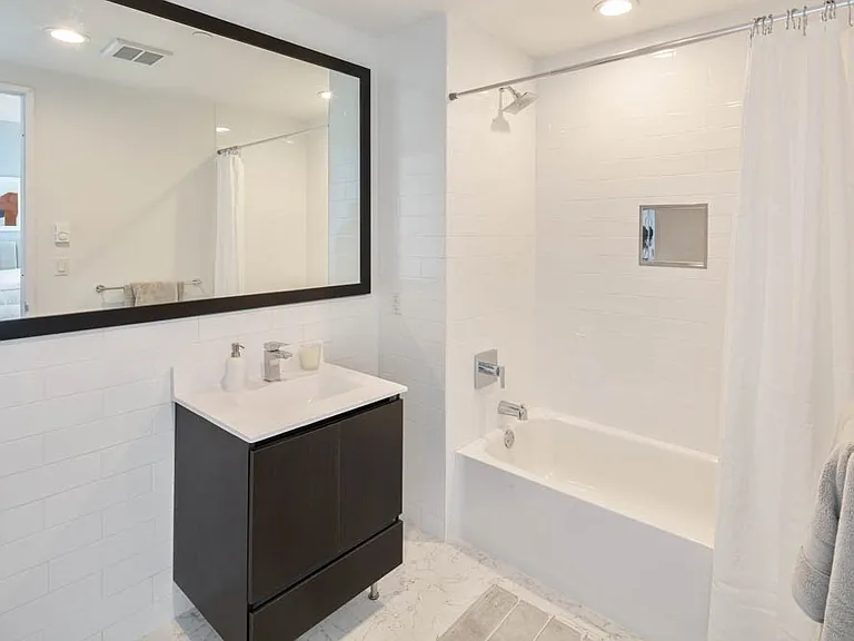 22-44 Jackson Ave #3111 — Photo 6