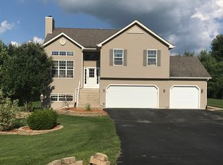 3920 Crabapple Ln, Wonder Lake, IL