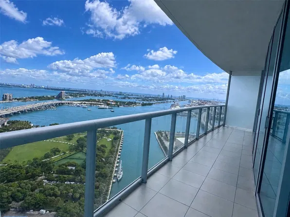 888 Biscayne Blvd, Miami, FL